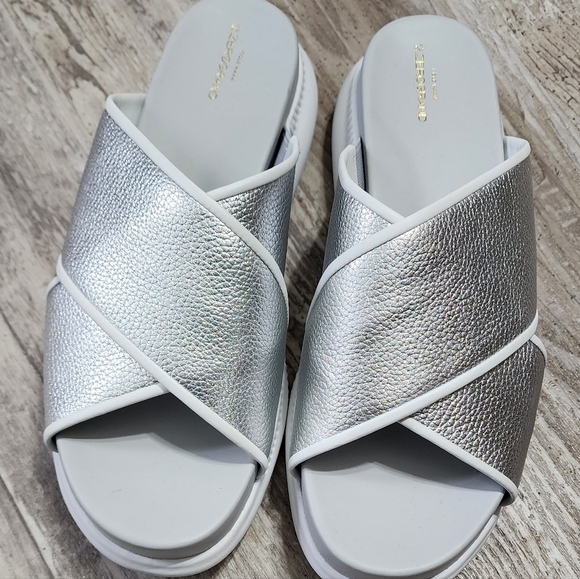 Cole Haan Women's 2.Zerogrand Criss Cross Silver Platform Slide Sandal Size 9 - Picture 5 of 9